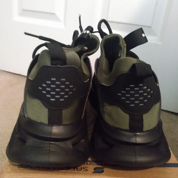 Brand New indestructible shoe - Picture 2 of 4